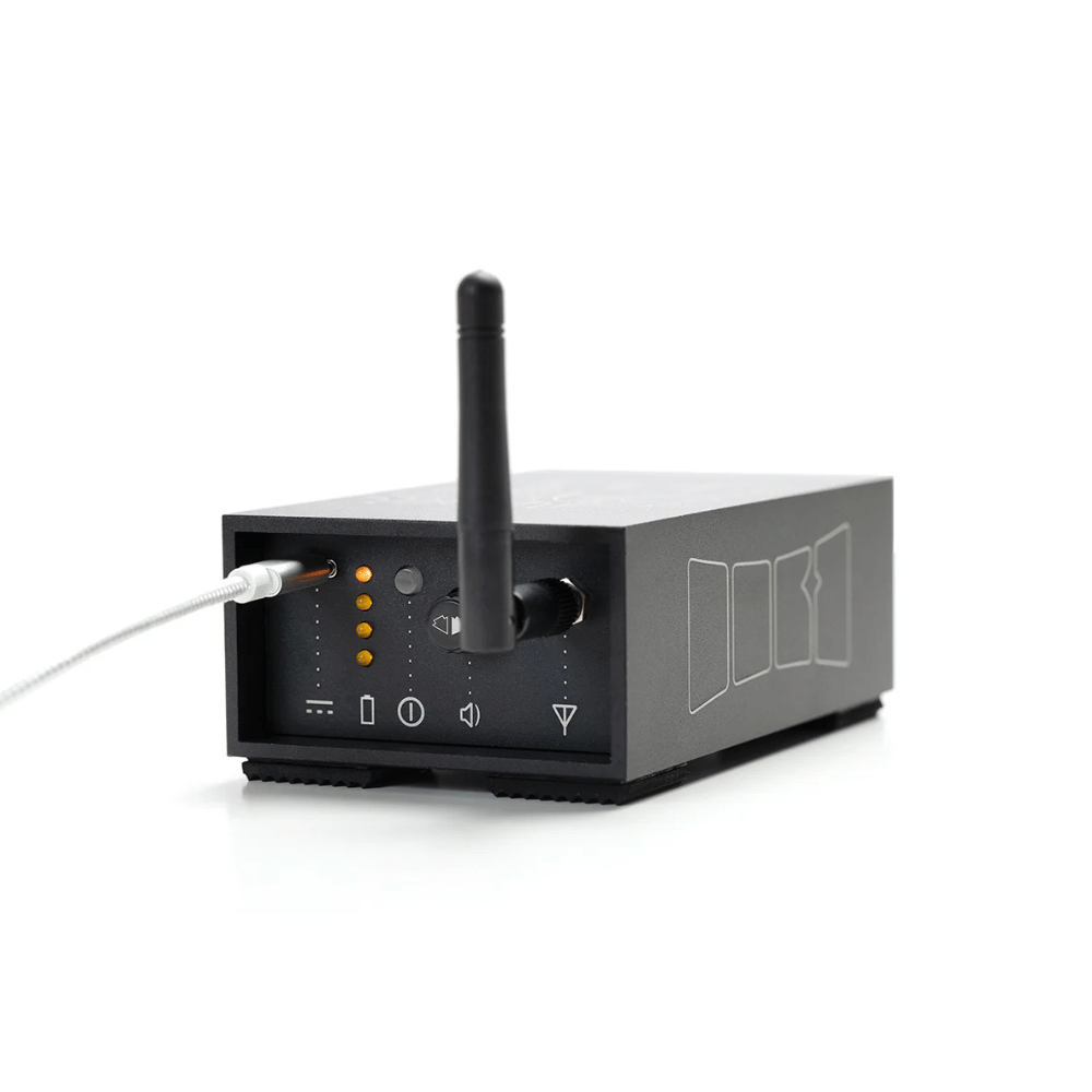 Streetheart SKAA Pro Receiver Plugged in